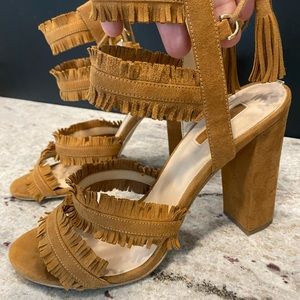 Guess fringe sandals